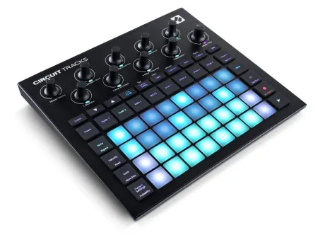 Купить NOVATION Circuit Tracks по выгодной цене в Санкт-Петербурге