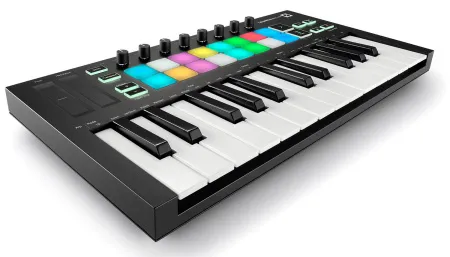 Купить NOVATION Launchkey 25 MK3 по выгодной цене в Санкт-Петербурге