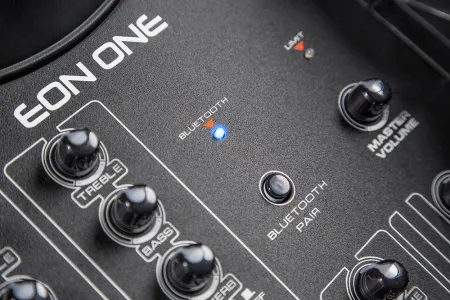 Купить JBL EON ONE по выгодной цене в Санкт-Петербурге