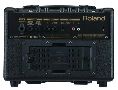 Купить ROLAND AC-33 по выгодной цене в Санкт-Петербурге