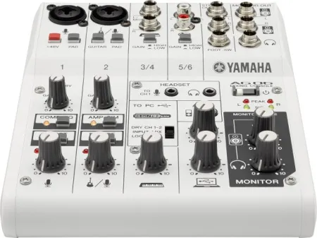 Купить YAMAHA AG03 по выгодной цене в Санкт-Петербурге