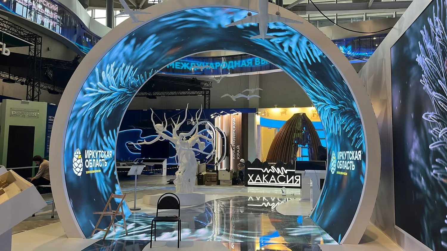 Проект светодиодного экрана выставки "Моя Россия" на ВДНХ Проект светодиодного экрана выставки "Моя Россия" на ВДНХ