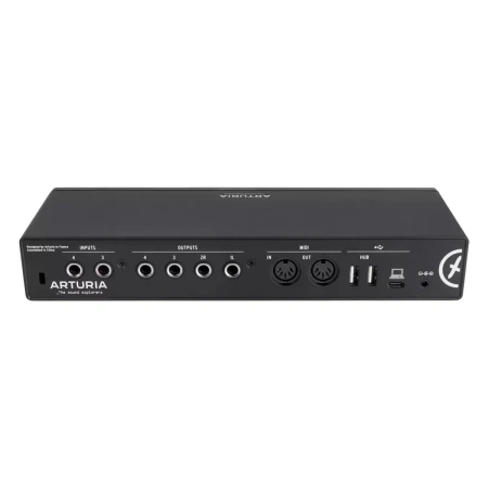 Купить Arturia MiniFuse 4 Black по выгодной цене в Санкт-Петербурге
